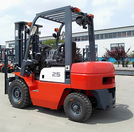 CPC25 Road Construction Machinery 2.5 Ton Diesel Forklift With Duplex Mast 3.0m Lifting Height